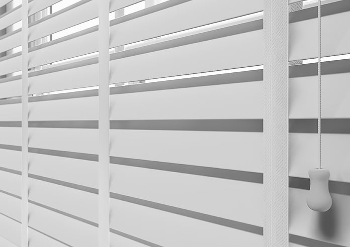 Ecowood Deluxe, Moonstone Grey Satin - Motorised Venetian Blind - Image 4